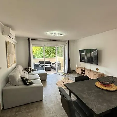 Appartamento Jolie En Bastia (Corsica)